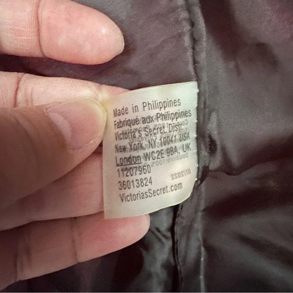 NWT Victoria's Secret Holiday Christmas Plaid Fleece-Trim Tote Bag - Picture 8 of 14